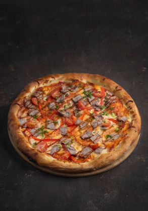 Пицца с ростбифом